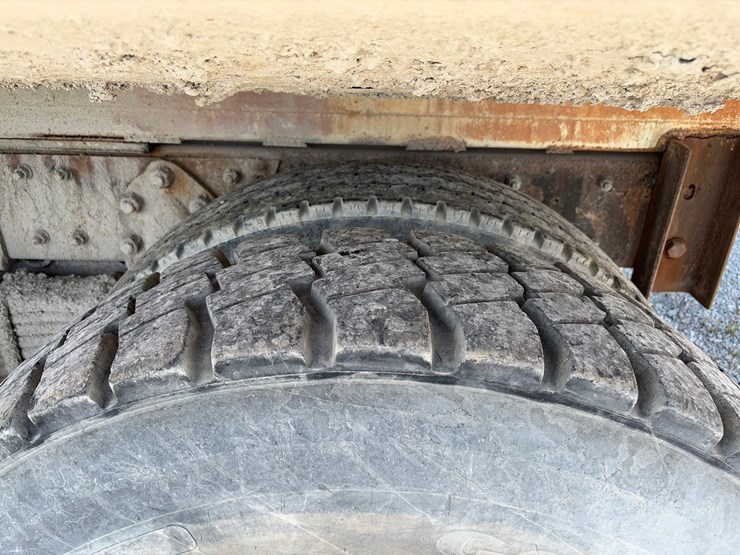 1999-mack-dm690sx-image-11