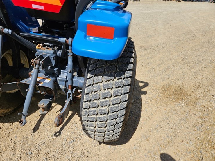 new-holland-tc25-image-22