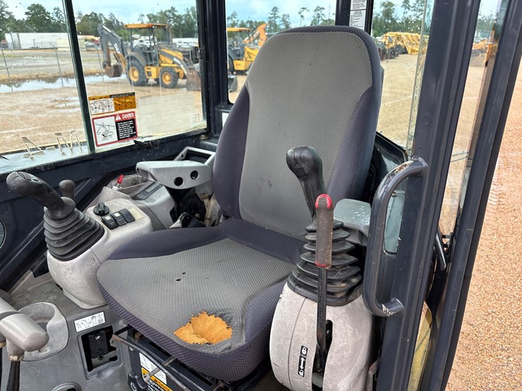 2017-deere-50g-image-20