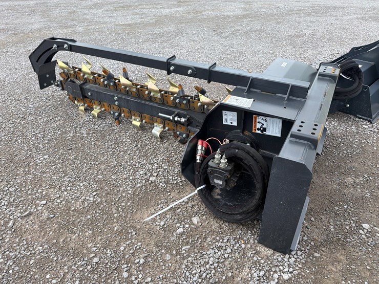 #10-•-rmt48a-48”-trencher-attach-image-4