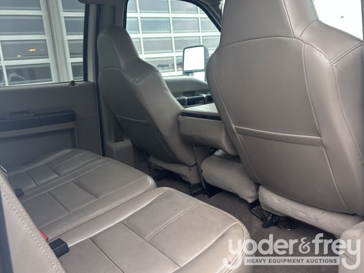 2010-ford-f350-image-26