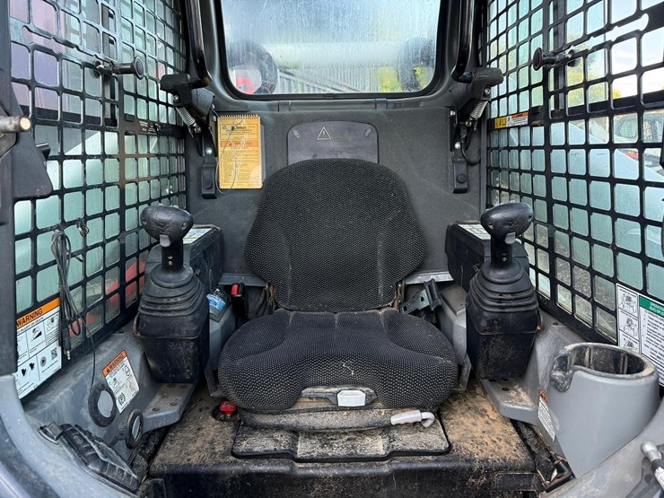 2023-bobcat-t770-image-20
