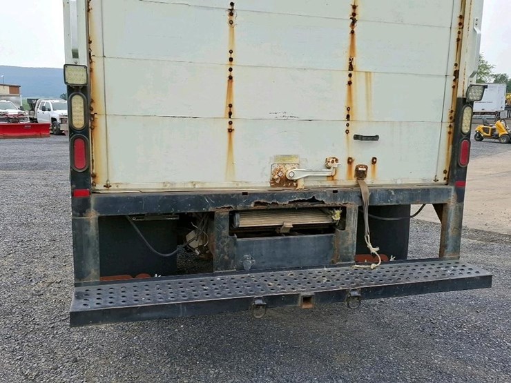 2011-ford-f550-image-30