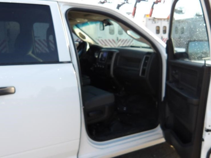 2015-dodge-ram-1500-image-11