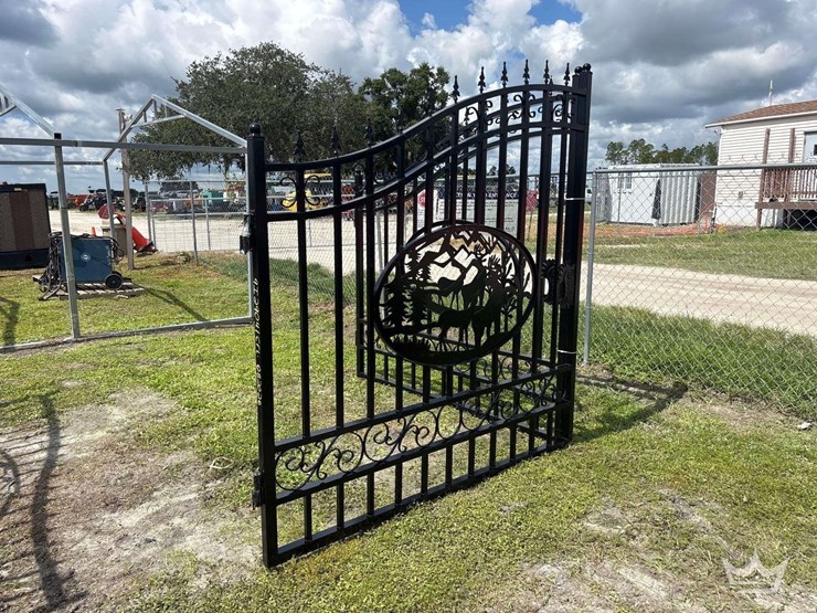 2026-greatbear-14ft-bi-parting-iron-gate-deer-style-image-2