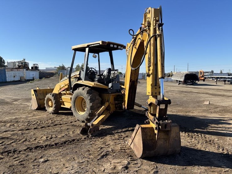 caterpillar-416c-image-4