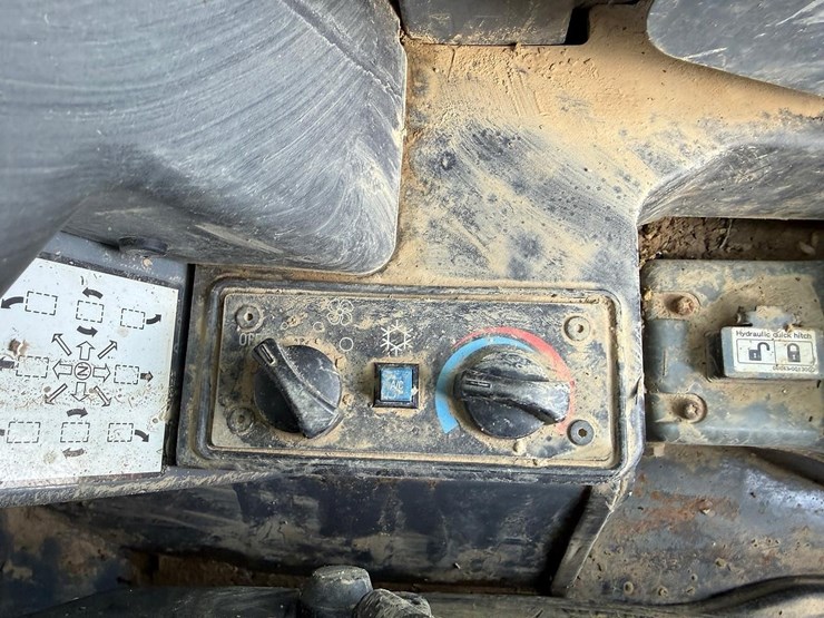takeuchi-tl12-image-30