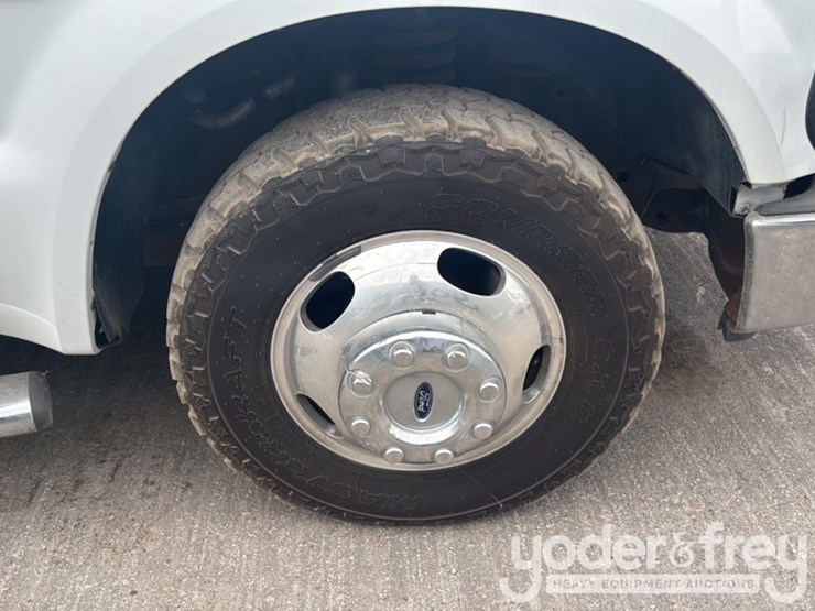 2010-ford-f350-image-12
