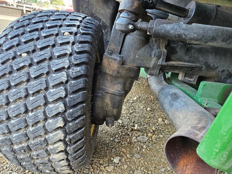 2015-john-deere-1575-image-21