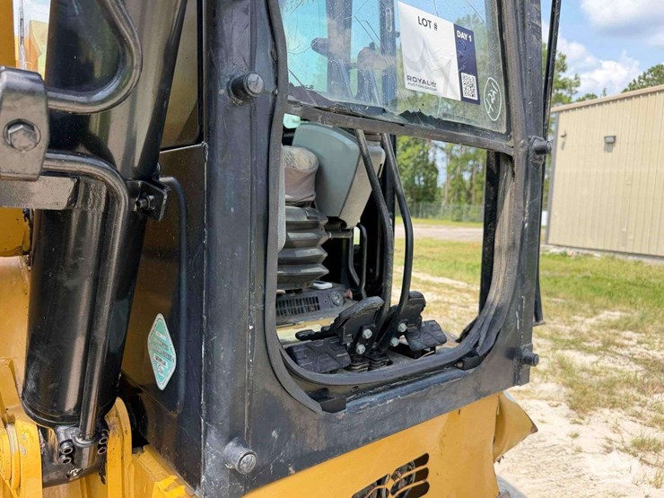 2013-caterpillar-314e-lcr-image-32