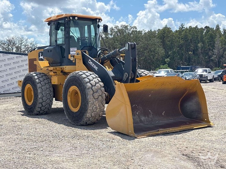 2019-deere-624l-image-4