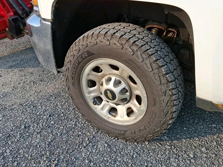 2015-chevrolet-2500-image-29
