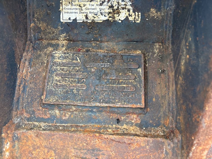 komatsu-pc138us-image-16