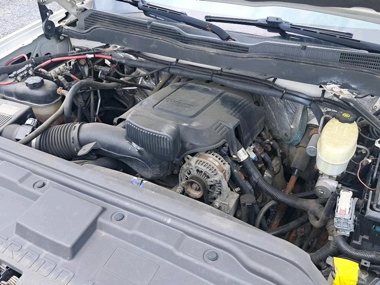 2015-chevrolet-2500-image-15