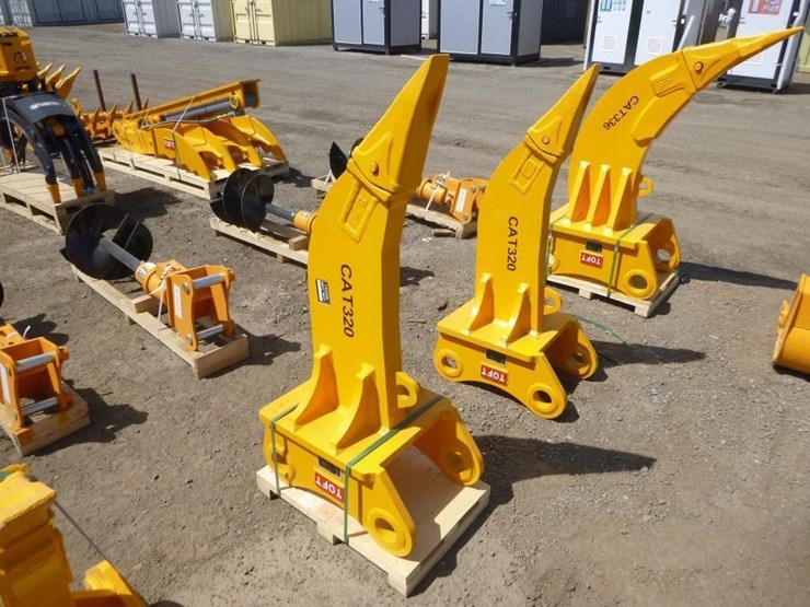 caterpillar-320-image-2