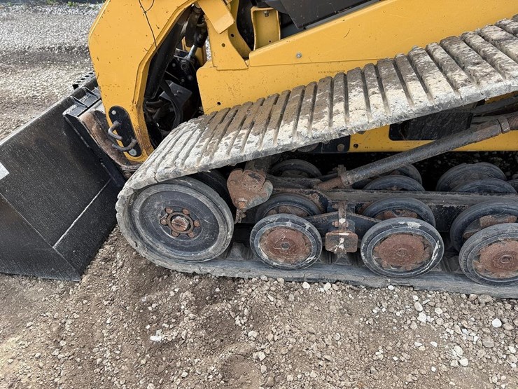 2007-caterpillar-297c-image-17