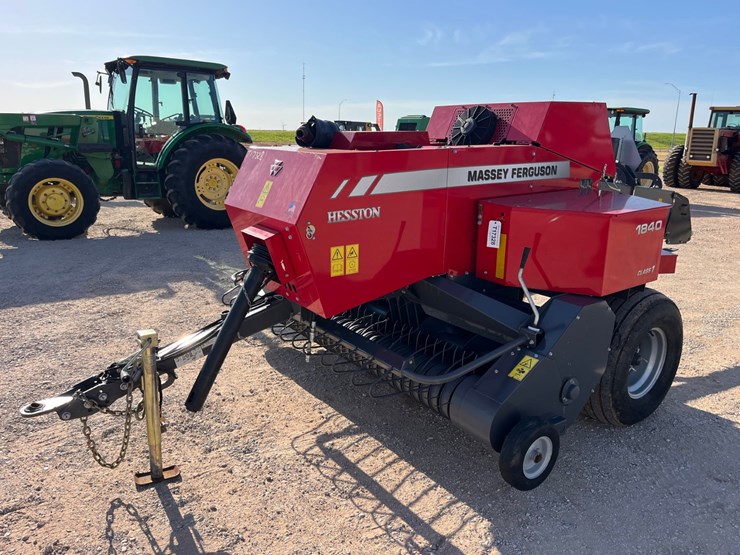 2020-massey-ferguson-1840-image-1