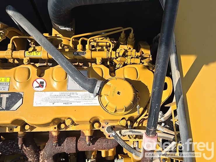 2019-caterpillar-336-image-64