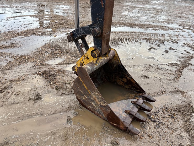 2017-deere-50g-image-12