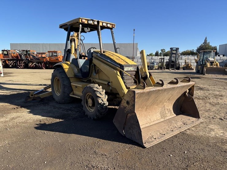 caterpillar-416c-image-2