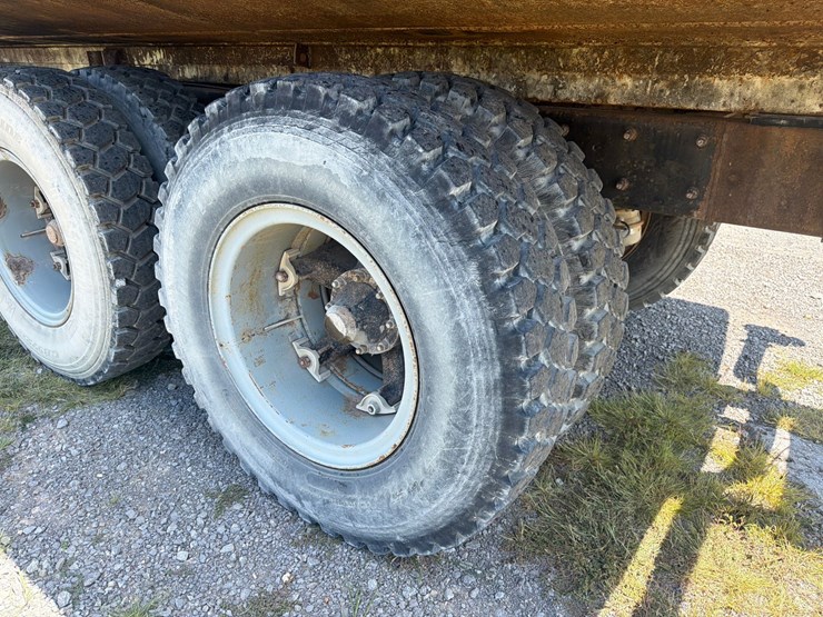 2000-mack-dm690sx-image-7