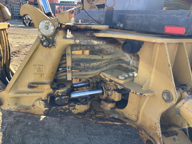 caterpillar-416c-image-27