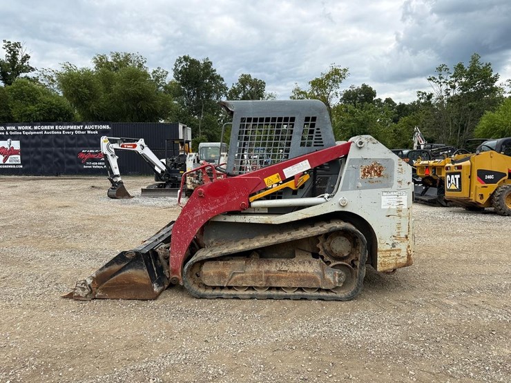 2016-takeuchi-tl8-image-1