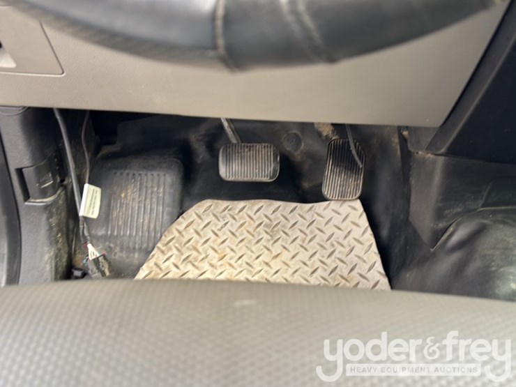 2016-ford-f150-image-30