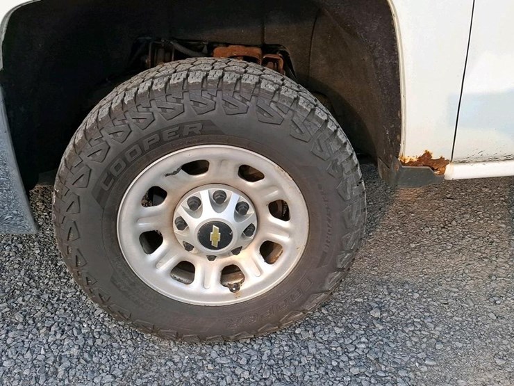 2015-chevrolet-2500-image-29