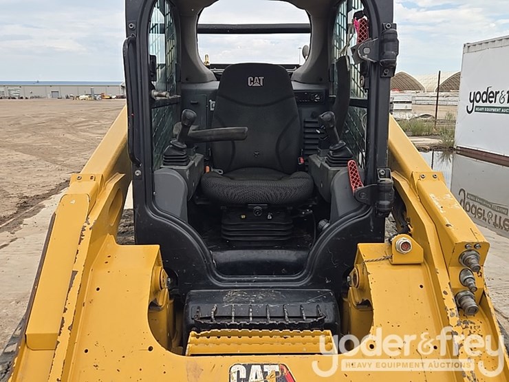 2020-caterpillar-289d3-image-45