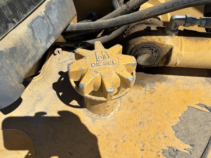 deere-410g-image-50