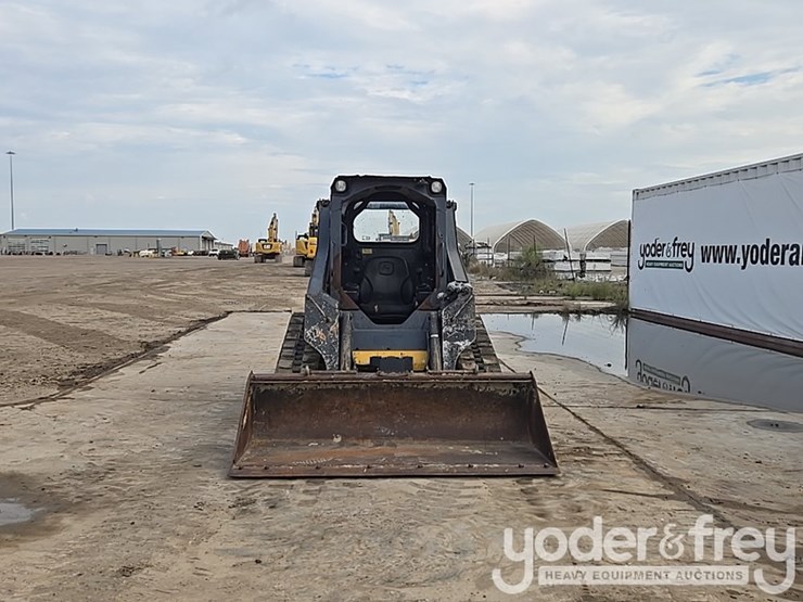 2018-deere-317g-image-8