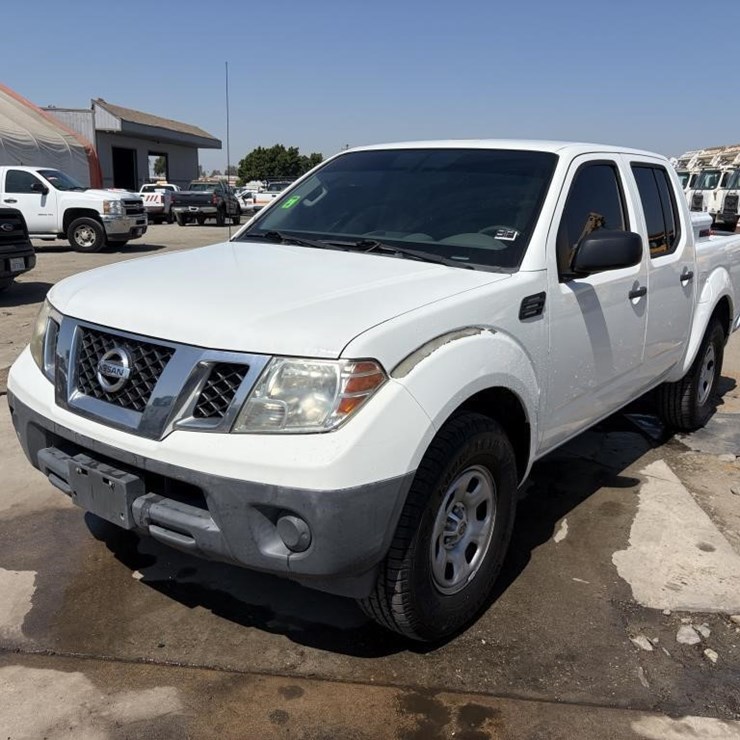 2016 NISSAN FRONTIER