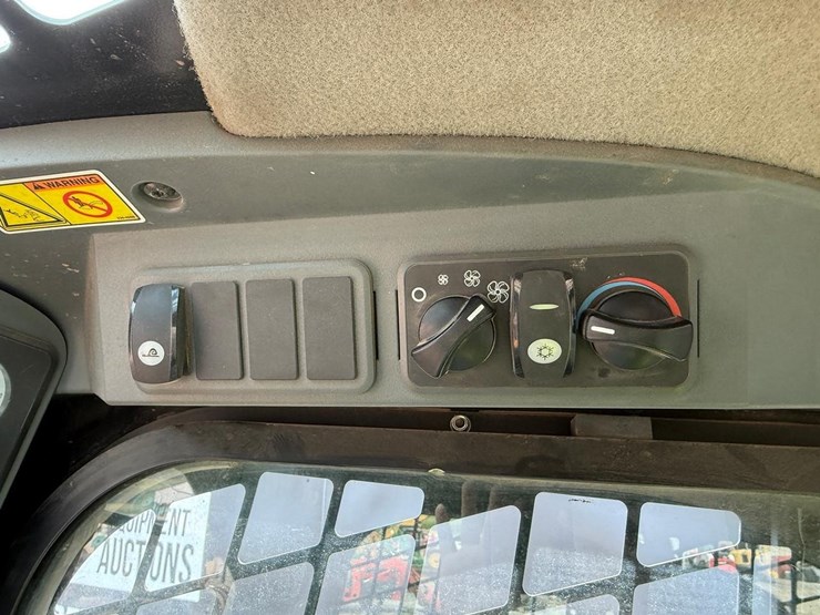 2007-caterpillar-297c-image-23