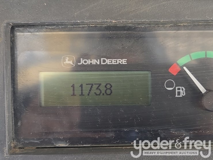 2018-deere-317g-image-51
