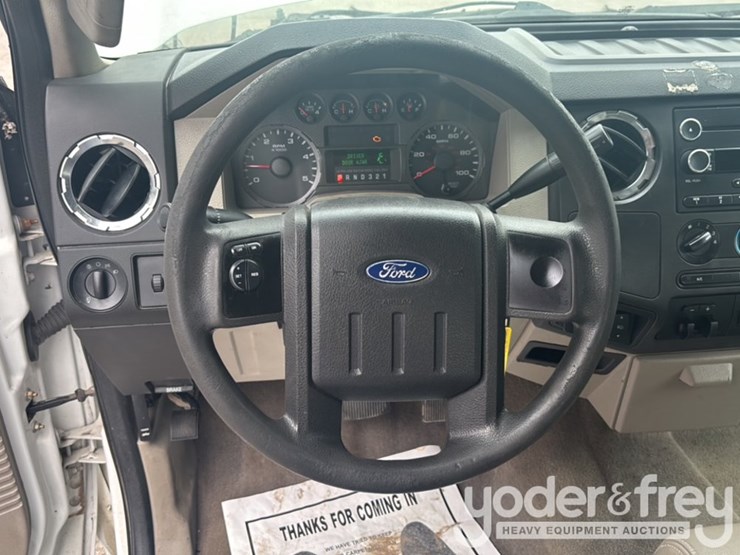 2010-ford-f350-image-39