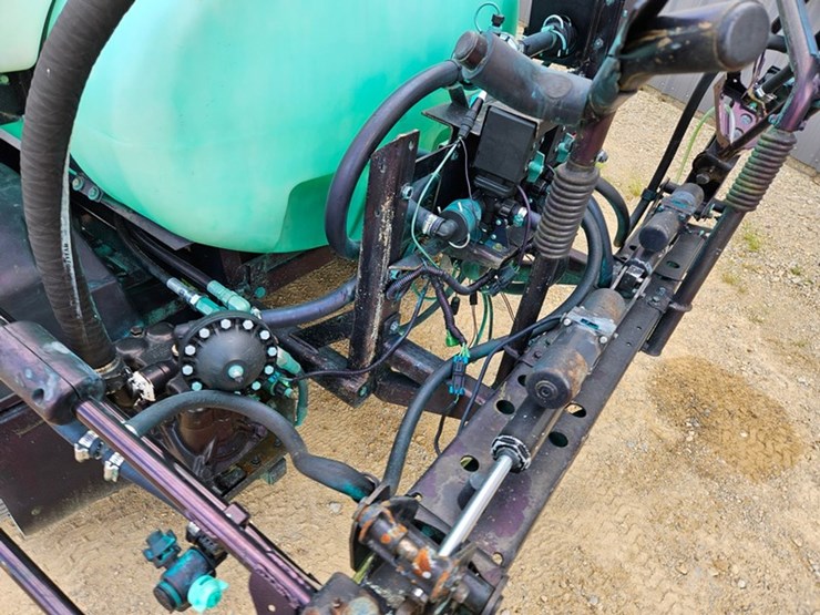 2006-toro-multi-pro-5700d-image-19