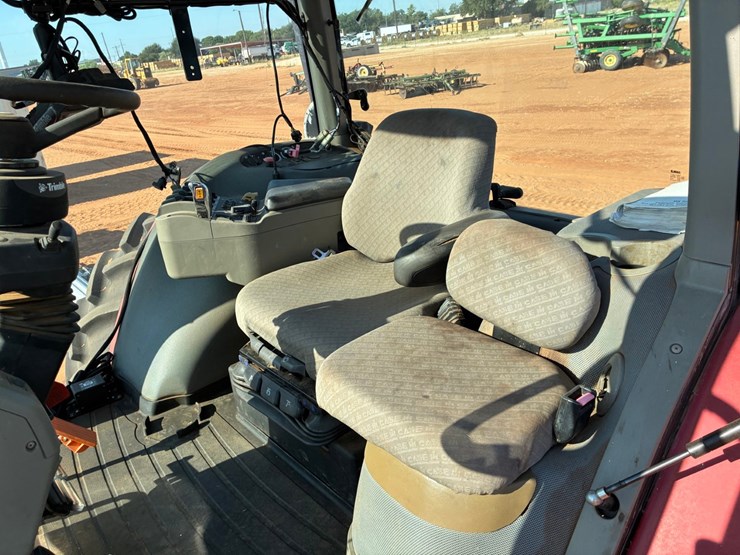 case-ih-mx270-image-14
