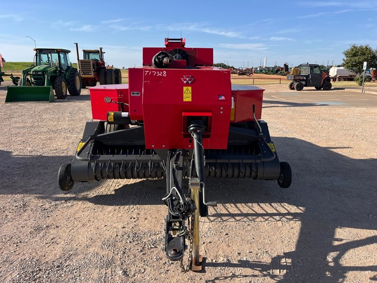 2020-massey-ferguson-1840-image-4
