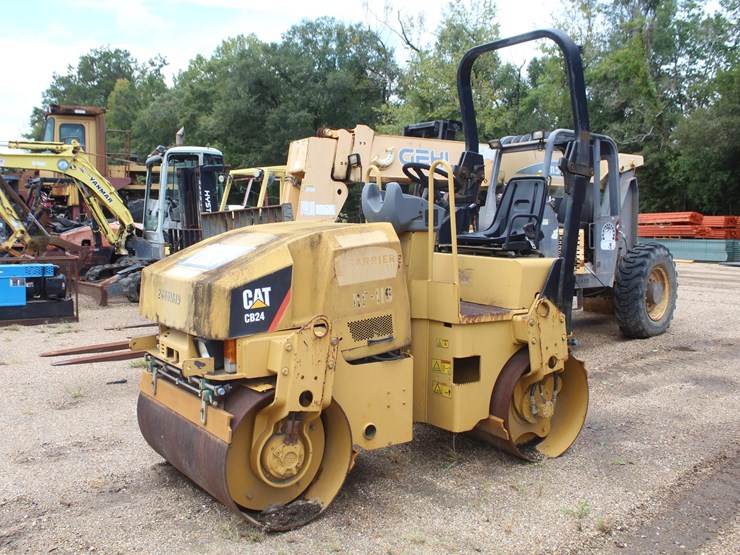 caterpillar-cb24-image-1