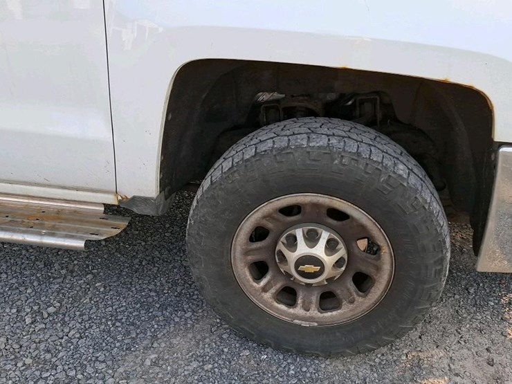 2015-chevrolet-2500-image-26