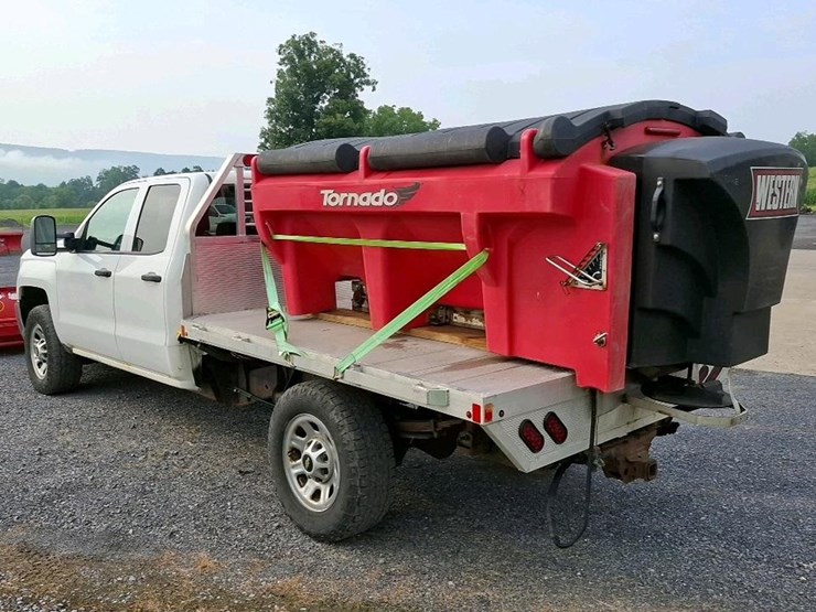 2015-chevrolet-2500-image-5