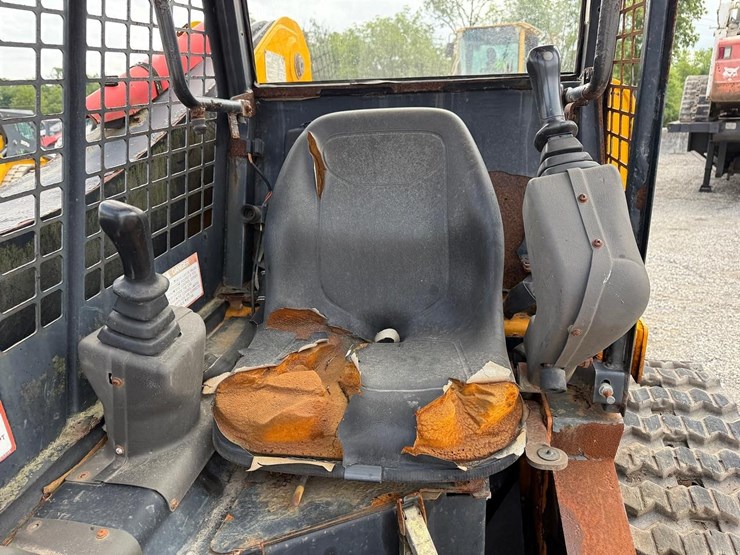 2004-jcb-190t-image-18