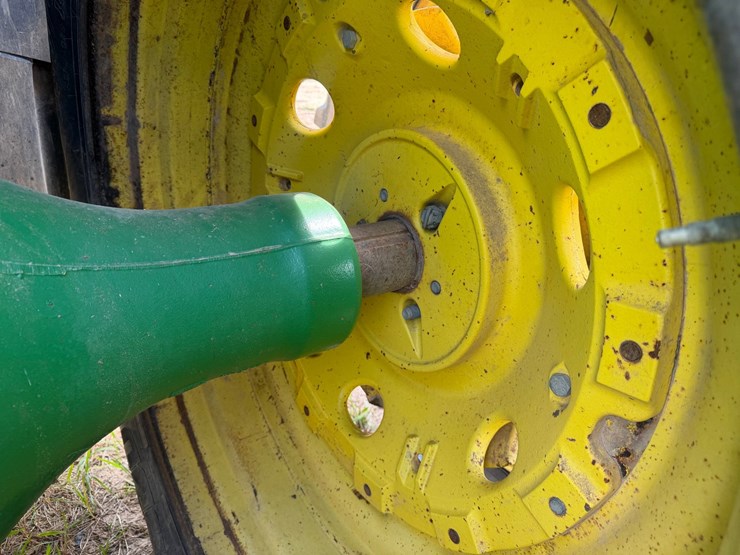 1997-john-deere-8300-image-11