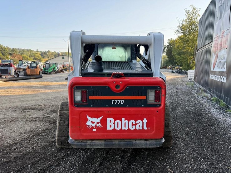 2023-bobcat-t770-image-3