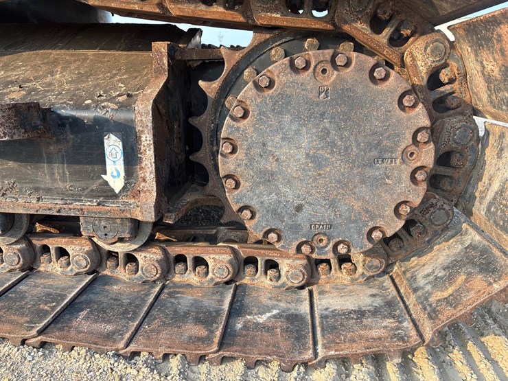 2022-deere-160g-lc-image-11