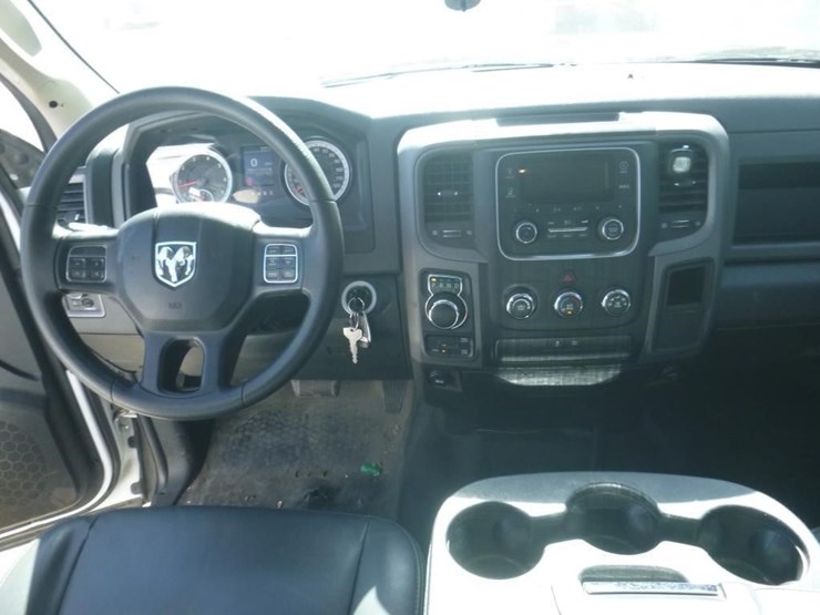 2018-dodge-1500-image-9