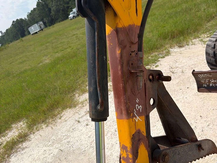 2019-jcb-8029cts-image-13