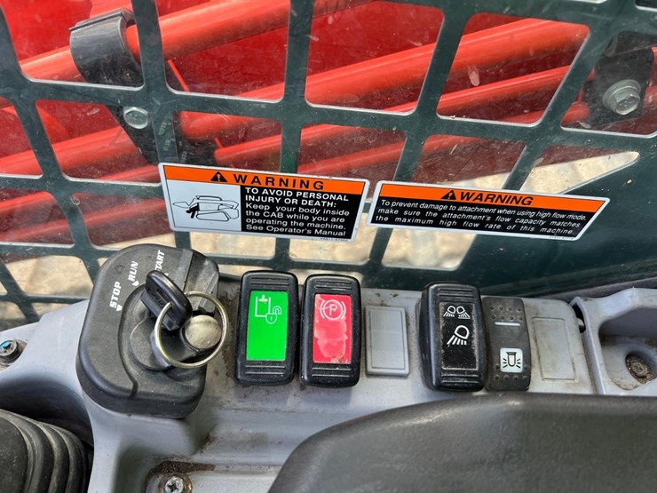 kubota-svl97-2-image-21