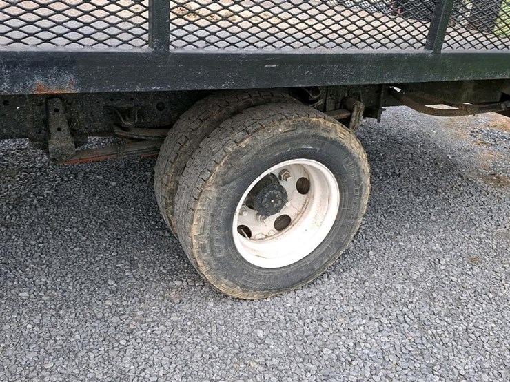#371-•-2007-isuzu-flatbed-truck-image-28